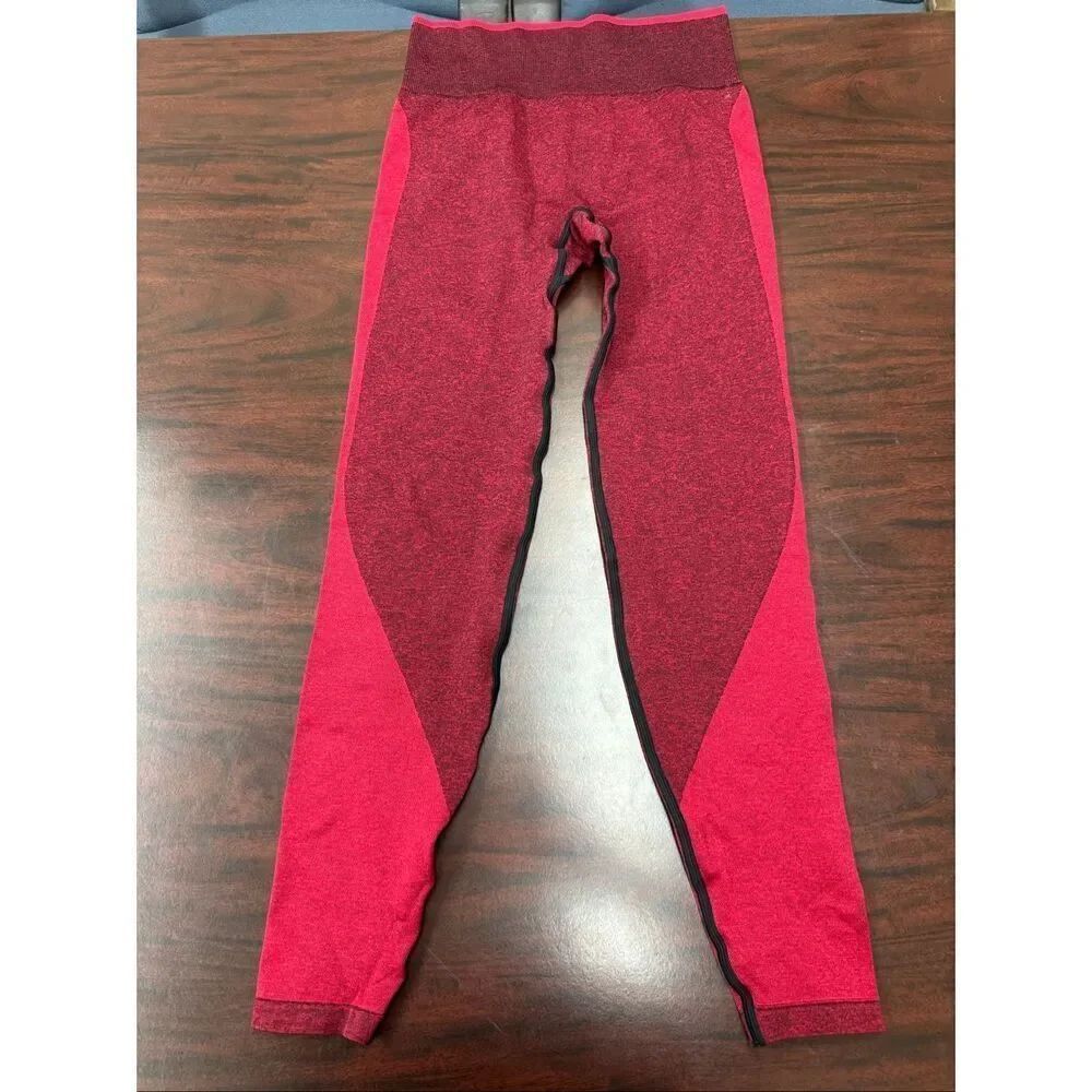 PINK Victoria’s Secret Seamless Red Athletic Leggings Size Small